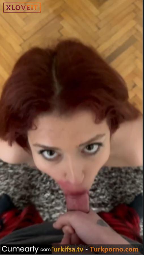 Diz çöktürüp yarrağı ağzına sapladı Hottie Kittyyy