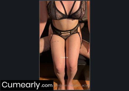 Hotwife Ada kucakta sikiliyor