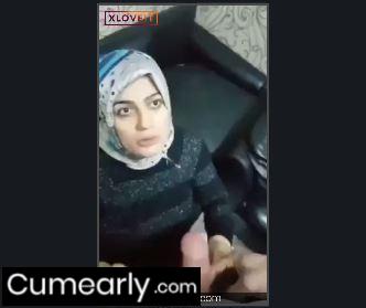 Türbanlı sekreter ofiste sakso otelde sex