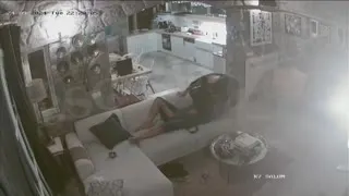 Abimiz Müzisyenlik Yapıyor Her Akşam Oturup Klarnet Çalıyor. Adamda Ne Şeytan Tüyü Var Bilmiyorum Ama Müzik İşinden İyi Ekmek Yiyor part 3
