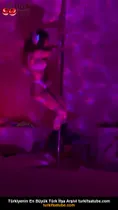 Türk ifşa Kardelexuwu direk dansı videosu seyret