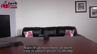 18 yaşında Kaşar Adoranın ilk deneyimi anal ve çift yarrak. Altyazılı Porno