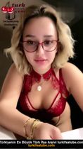 Naz Elbir ifşa nude Kırmızı iç çamaşırıyla