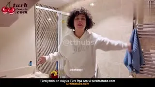 Jüpiter ifşa Kıvırcık saçlarımı kesiyorum