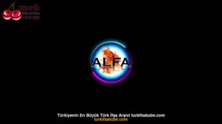 Türk Sikiş filmi Alfa Erkek ağına düşürdümü acımıyor