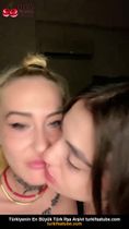 Tango Aysuca ifşa Lezbiyen kızdan yayın izle
